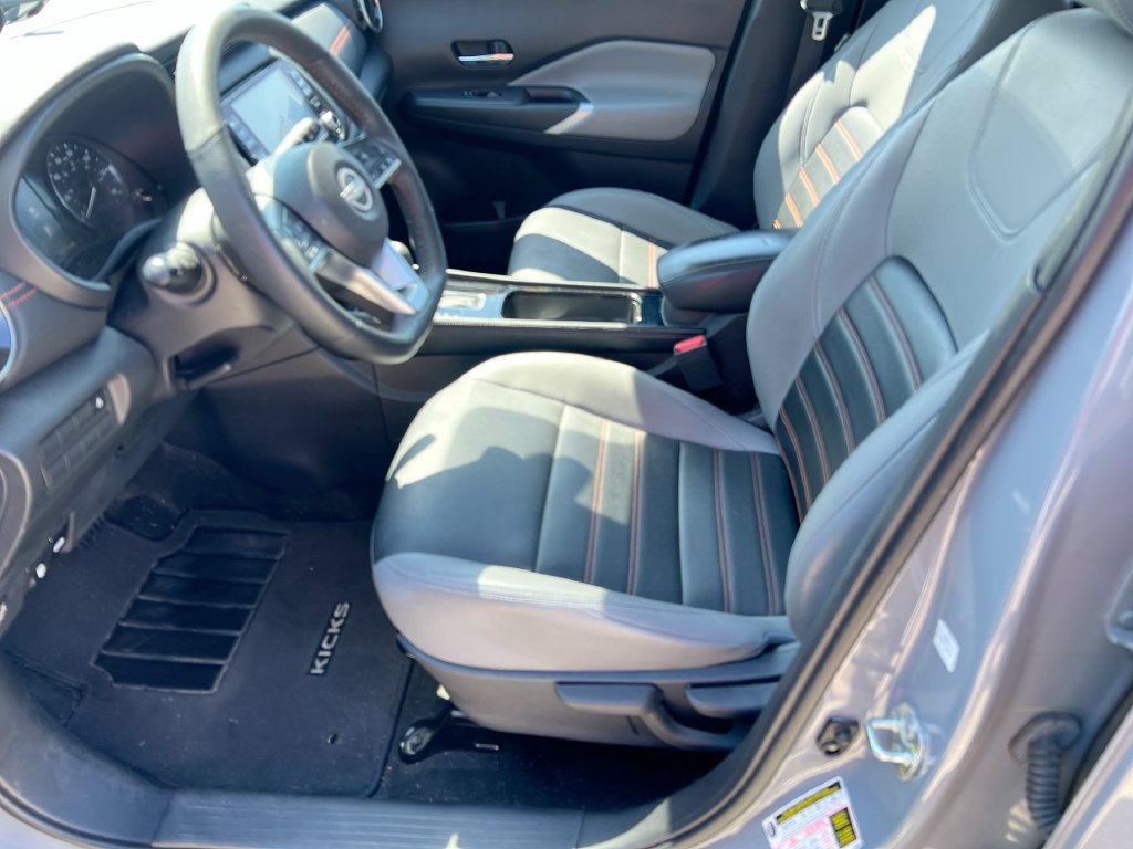 Used 2024 Nissan Kicks SR w/ SR Premium Package FWD image 13
