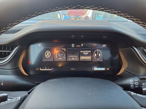 New 2025 Jeep Grand Cherokee L Limited w/ Trailer Tow Package image 10