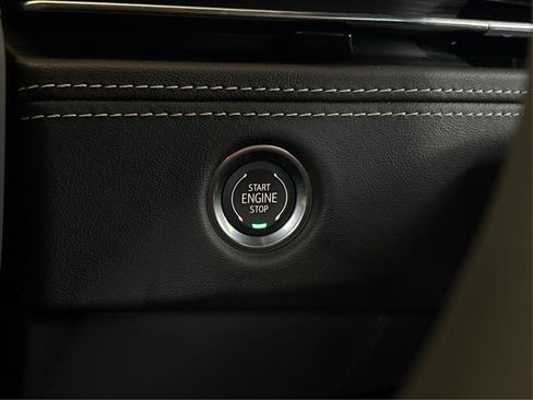 New 2026 Cadillac Escalade ESV Luxury AWD/4WD image 26
