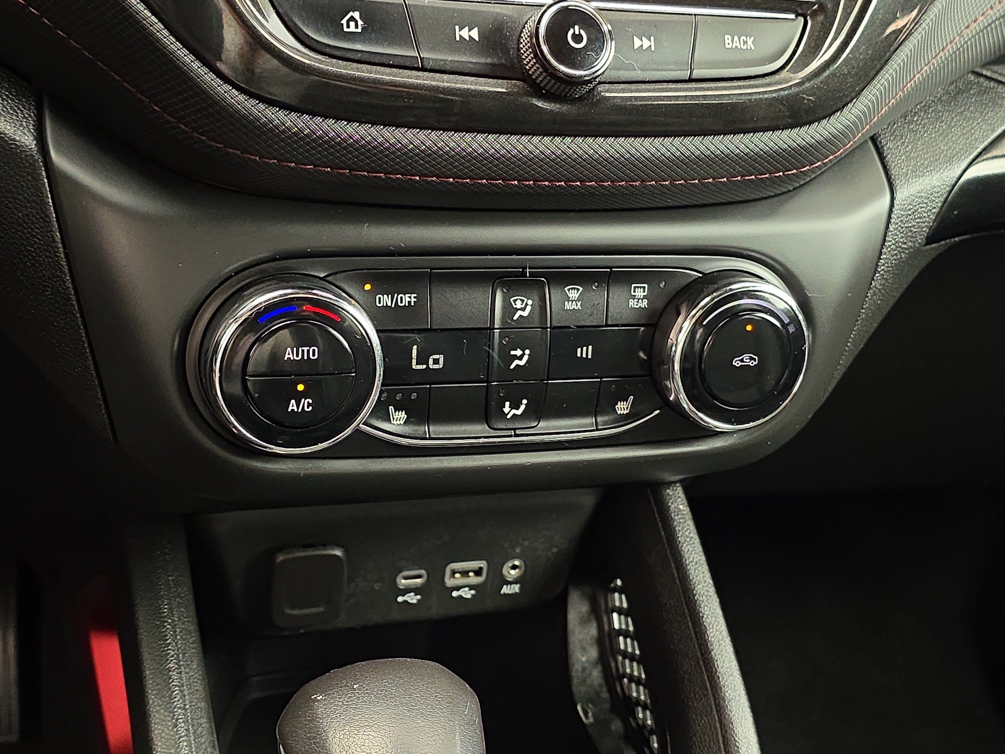 Used 2021 Chevrolet TrailBlazer RS w/ Convenience Package AWD/4WD image 18