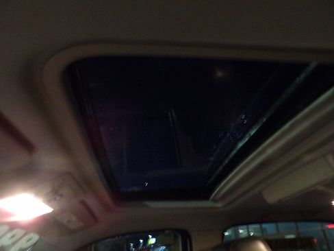 Used 2013 Cadillac Escalade ESV Platinum image 8