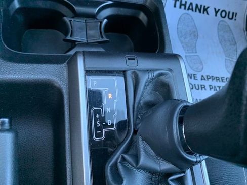 Used 2022 Toyota Tacoma SR5 w/ Trail Edition image 23