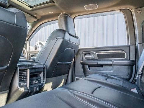 Used 2020 RAM 2500 Laramie w/ Night Edition image 36