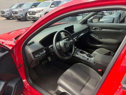 Used 2023 Honda Civic Sport image 9