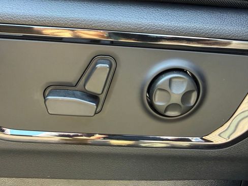 New 2026 RAM 1500 Limited AWD/4WD image 16