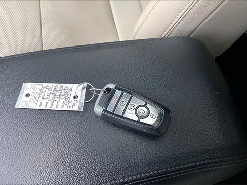 Used 2019 Ford Explorer Limited w/ Equipment Group 301A image 34