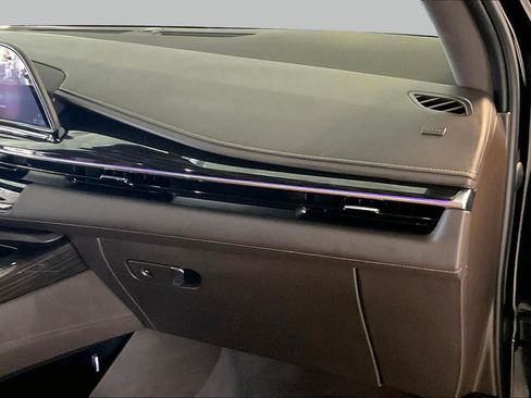 Used 2023 Cadillac Escalade Sport AWD/4WD image 17