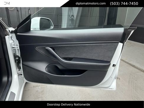 Used 2023 Audi e-tron GT Premium Plus w/ Performance Package image 23