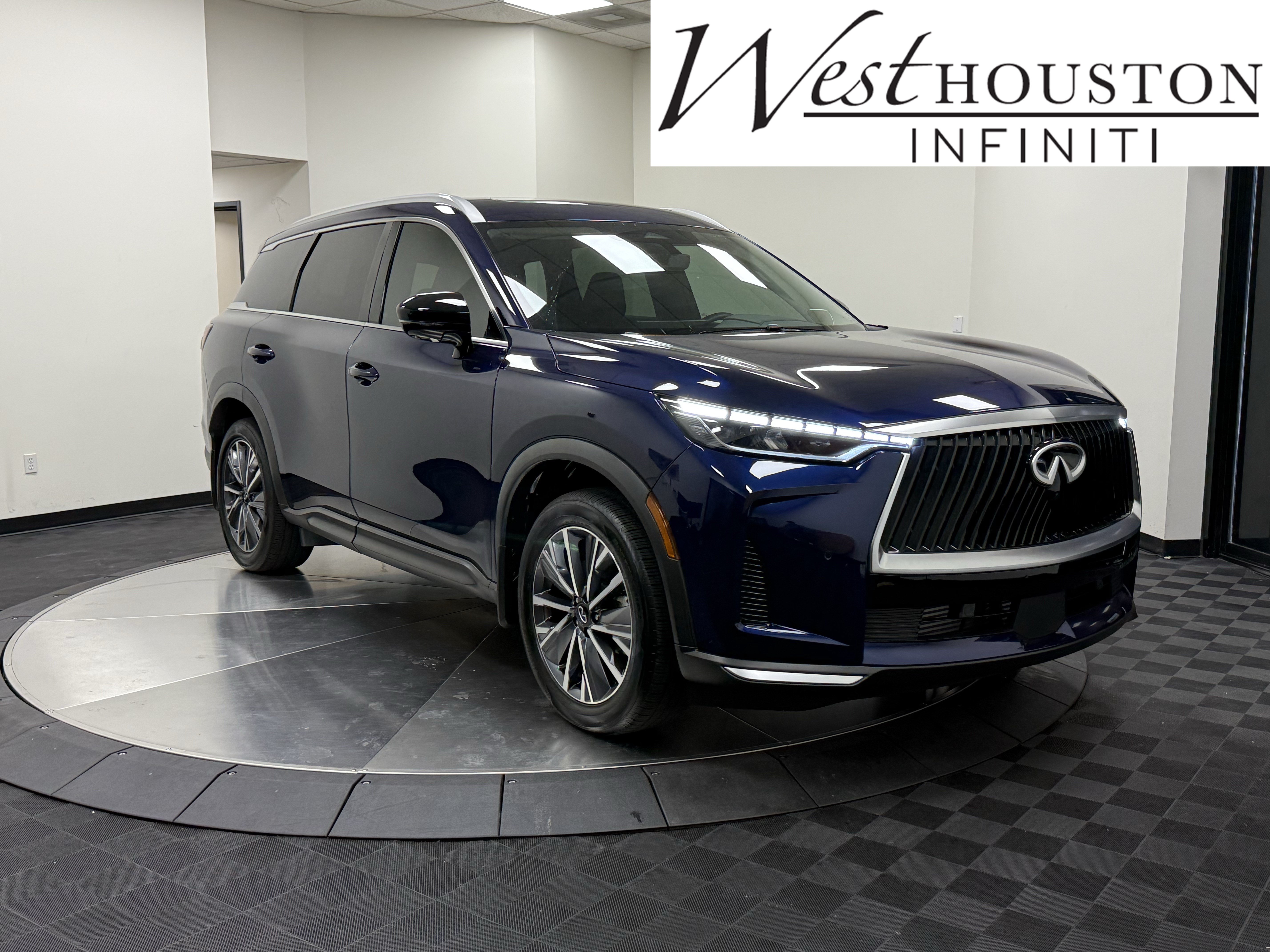 Certified 2027 INFINITI QX60 Luxe w/ Cargo Package FWD image 1