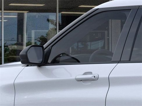 New 2026 Ford Explorer Active w/ Active Comfort Package image 20