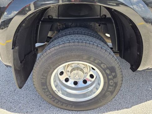Used 2018 RAM 3500 Laramie AWD/4WD image 9