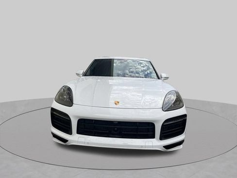Used 2023 Porsche Cayenne GTS AWD/4WD image 2