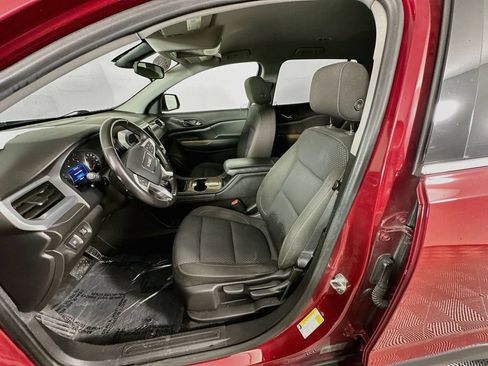 Used 2020 GMC Acadia SLE FWD image 29