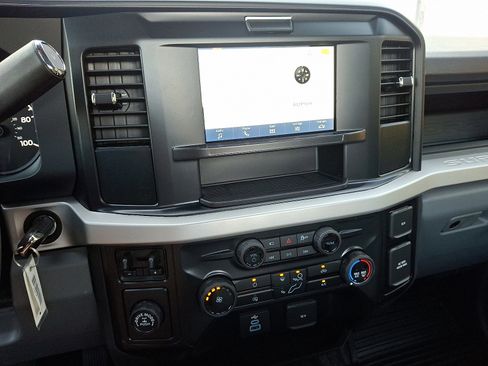 New 2026 Ford F250 XL w/ 360-Degree Camera Package image 16