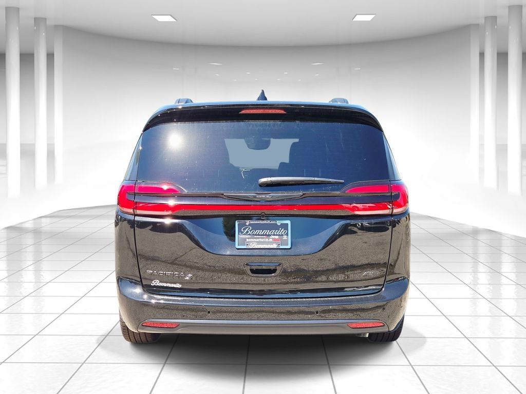 New 2026 Chrysler Pacifica Select w/ S Appearance Package AWD/4WD image 4