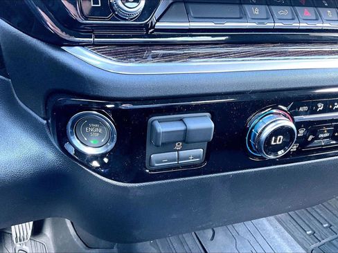 New 2026 GMC Sierra 2500 SLE AWD/4WD image 17