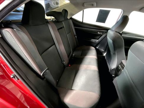 Used 2017 Toyota Corolla LE image 36