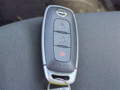 Used 2024 Nissan Kicks S image 27