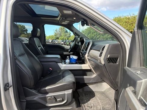 Used 2019 Ford F250 Lariat w/ Lariat Ultimate Package AWD/4WD image 12