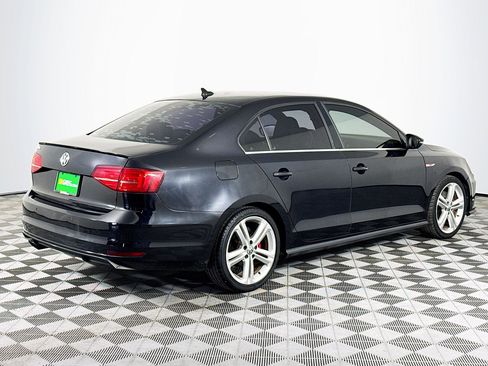 Used 2017 Volkswagen Jetta GLI image 10