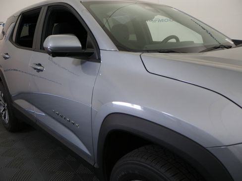 New 2026 Chevrolet Equinox LT w/ Safety and Technology Package FWD image 4
