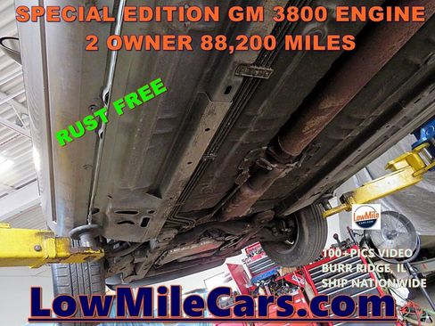 Used 2001 Buick Regal LS w/ Abboud Pkg image 3