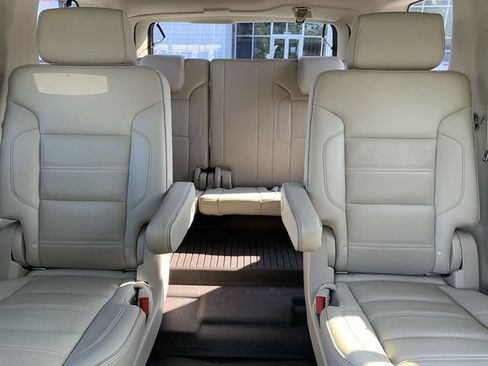 Used 2019 GMC Yukon Denali w/ Denali Ultimate Package AWD/4WD image 30