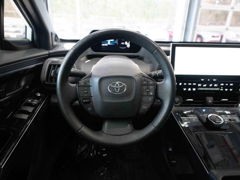 Used 2023 Toyota bZ4X Limited image 21