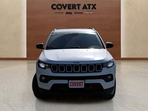 New 2026 Jeep Compass Latitude image 8