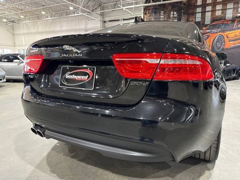 Used 2017 Jaguar XE Prestige image 41