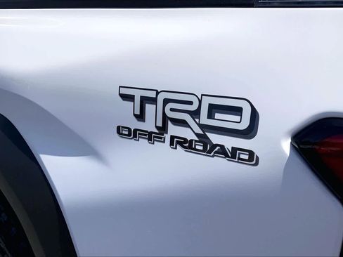 New 2026 Toyota Tacoma TRD Off-Road AWD/4WD image 17