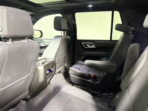 Used 2022 Chevrolet Tahoe LT w/ Luxury Package AWD/4WD image 23