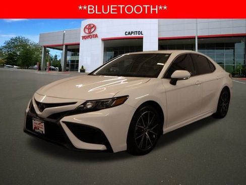 Used 2023 Toyota Camry SE AWD/4WD image 6