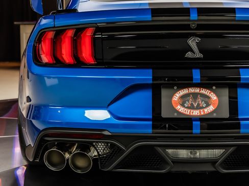 Used 2020 Ford Mustang Shelby GT500 w/ Carbon Fiber Track Pack RWD image 33