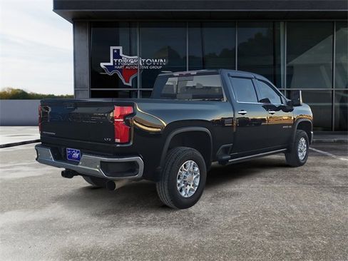 Used 2024 Chevrolet Silverado 2500 LTZ w/ LTZ Plus Package image 5