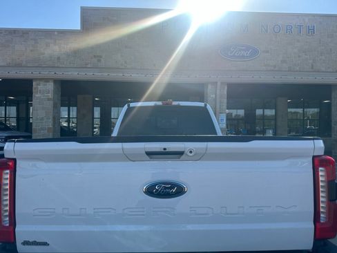 Used 2024 Ford F350 Lariat w/ Lariat Ultimate Package AWD/4WD image 4