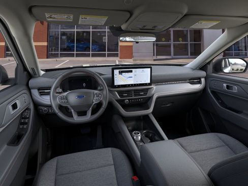 New 2026 Ford Explorer Active RWD image 9