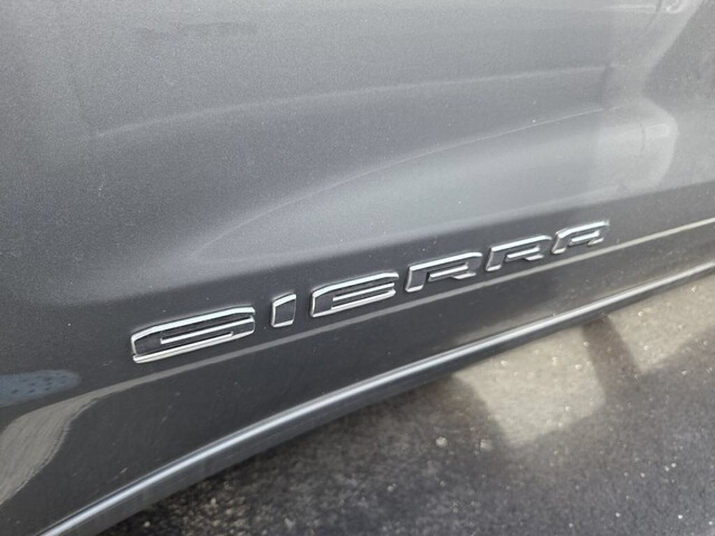 Used 2026 GMC Sierra 1500 SLT RWD image 4