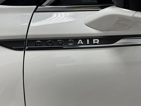 Used 2022 Lincoln Corsair AWD w/ Equipment Group 101A image 35