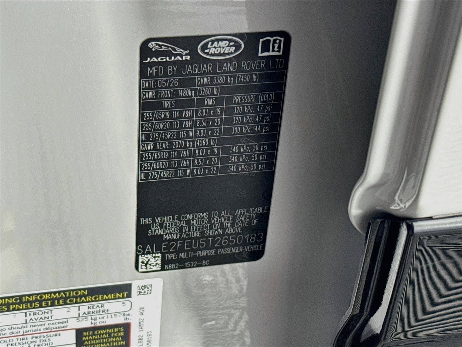 New 2026 Land Rover Defender 130 X-Dynamic SE AWD/4WD image 34