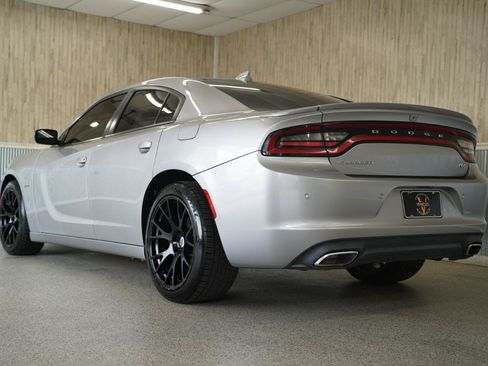 Used 2018 Dodge Charger R/T RWD image 7