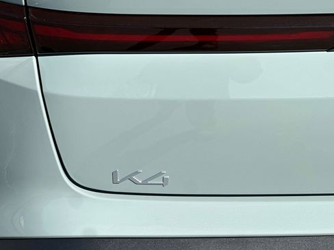 New 2026 Kia K4 LXS image 25
