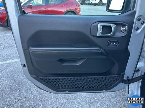 Used 2024 Jeep Wrangler Sahara image 55