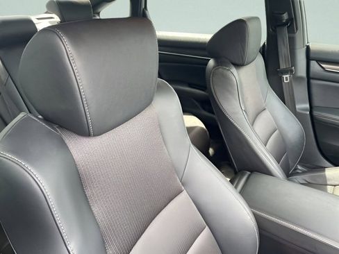 Used 2019 Honda Accord Sport image 8