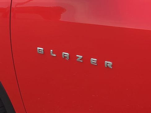 Used 2021 Chevrolet Blazer LT FWD image 31