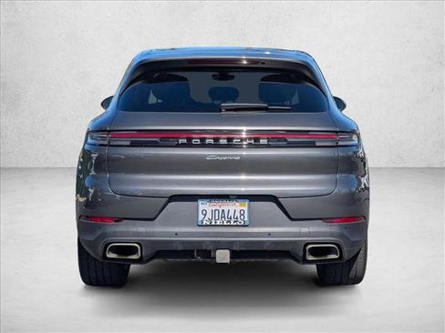 Used 2024 Porsche Cayenne image 6