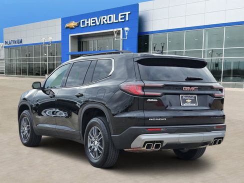 Used 2025 GMC Acadia Elevation image 4