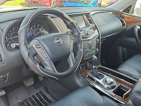 Used 2018 Nissan Armada Platinum w/ Interior Lighting Package AWD/4WD image 11