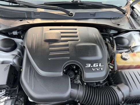 Used 2019 Dodge Charger SXT AWD/4WD image 52