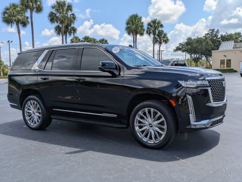 Used 2021 Cadillac Escalade Premium Luxury w/ Driver Assist Tech Package AWD/4WD image 7